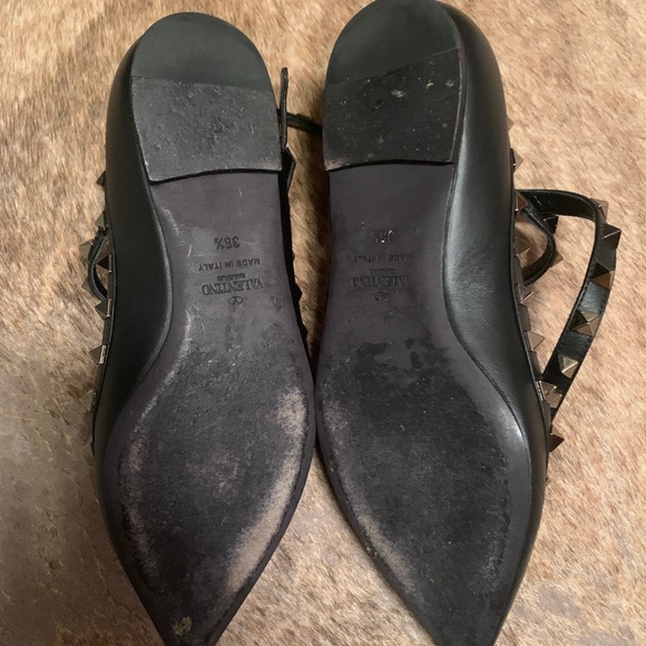 Authentic Valentino - Picture 4 of 7